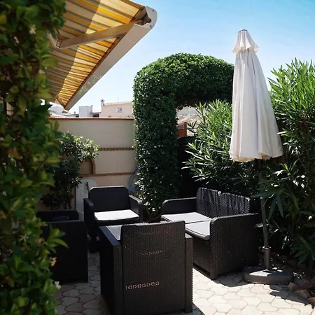 Au Calme à 200m De La De Rochelongue Hébergement de vacances *