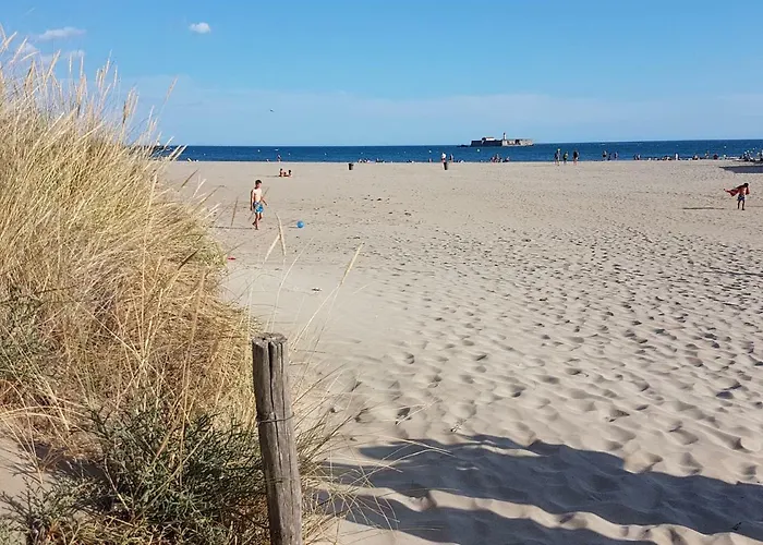 Au Calme A 200m De La De Rochelongue *